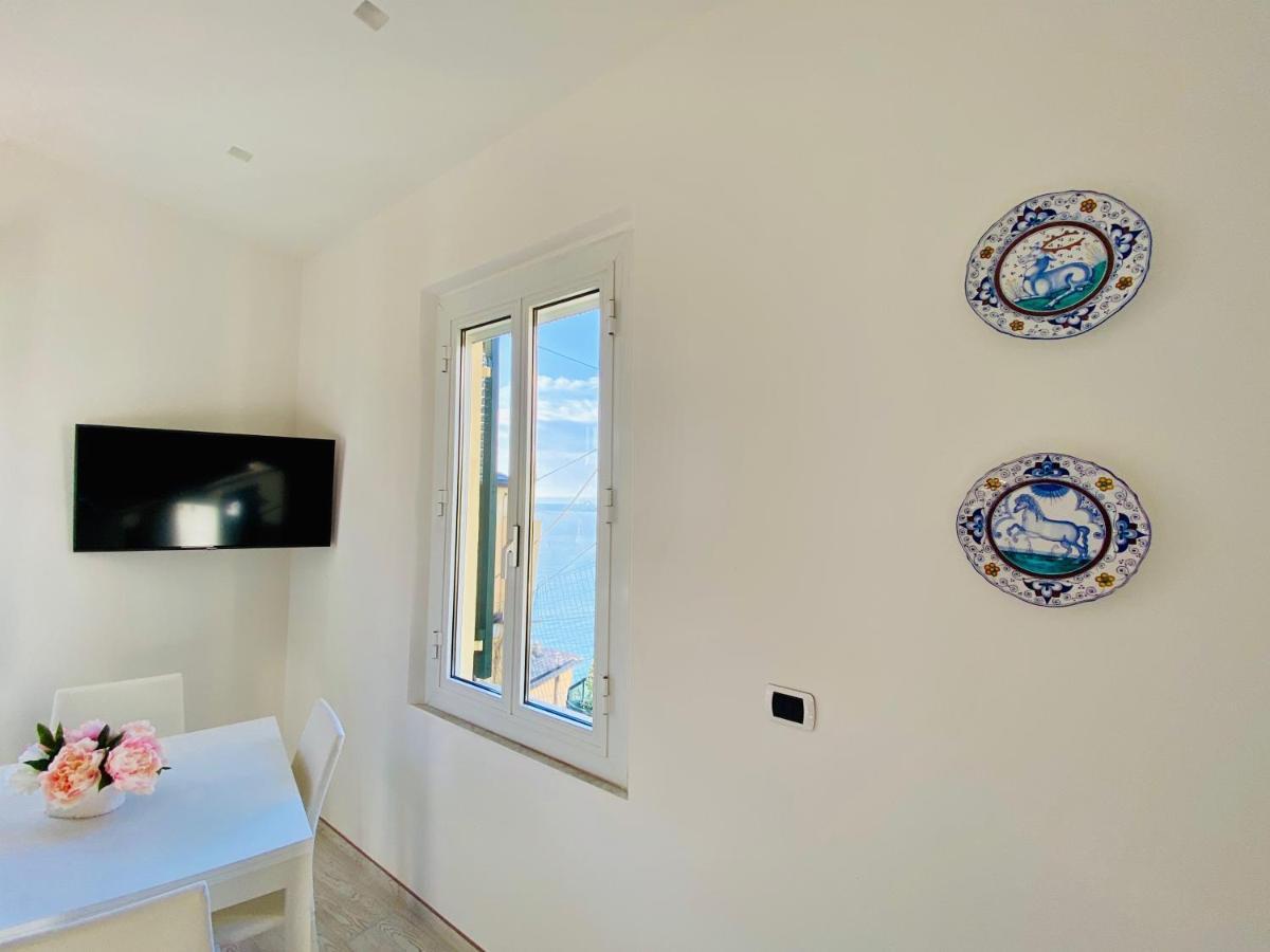 Al Castello Apartment Riomaggiore Ngoại thất bức ảnh