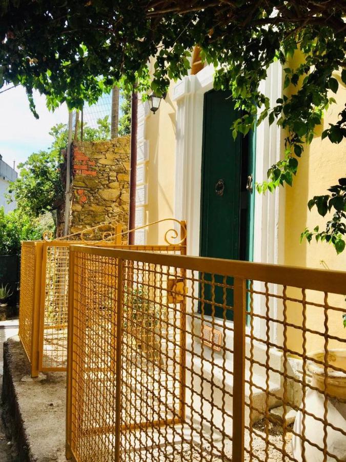 Al Castello Apartment Riomaggiore Ngoại thất bức ảnh